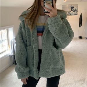 adorable teal puffy coat!